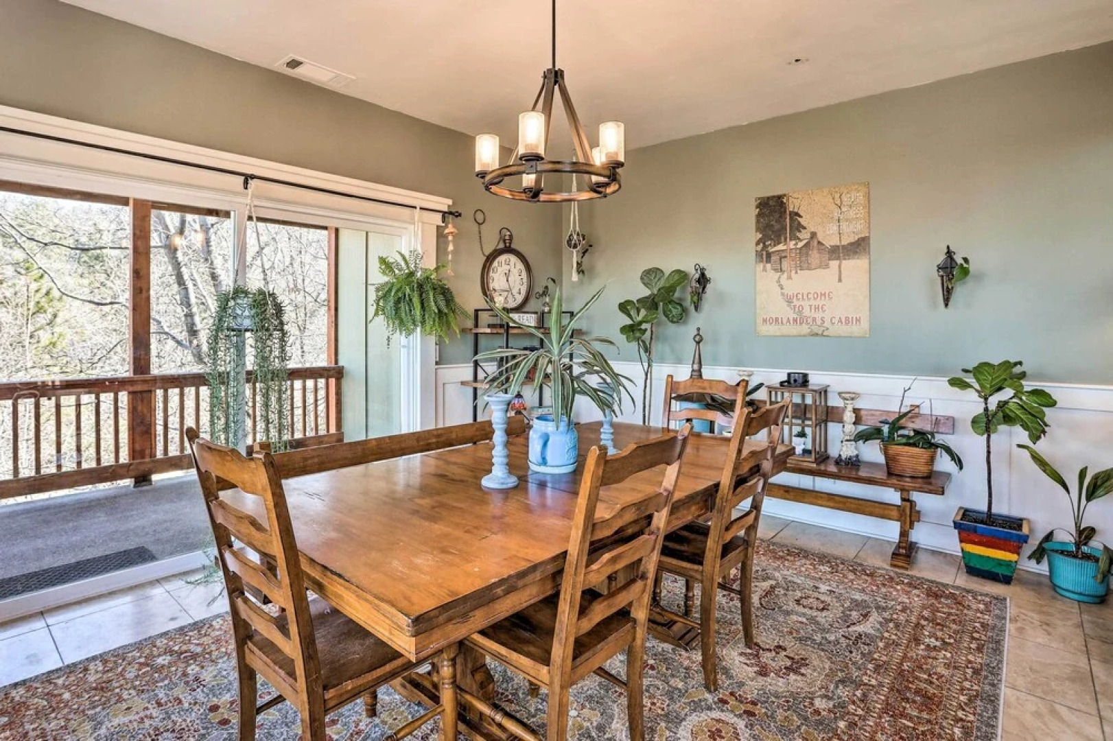 Lovely Lake Arrowhead Home w/ Private Hot Tub