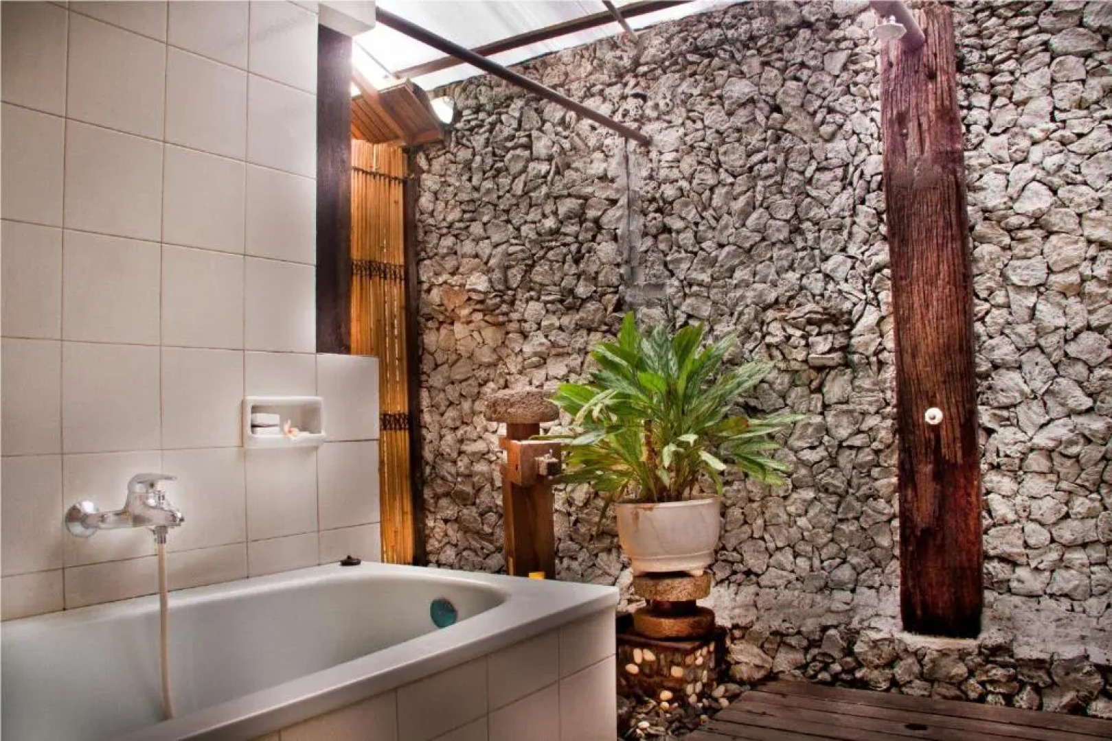 Bali Taman Lovina Resort and Spa Suites