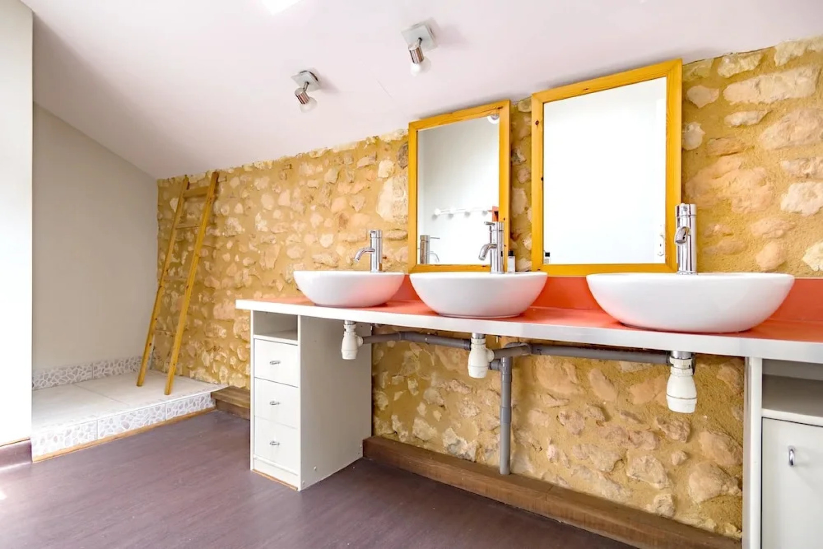 Villa With 6 Bedrooms in Mussidan, With Private Pool, Enclosed Garden