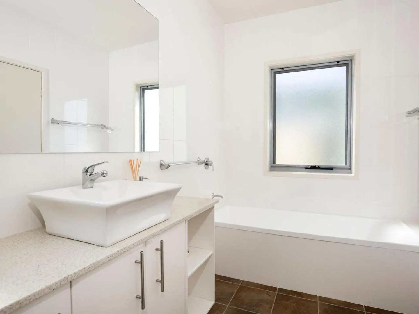 Thalassa I Pet Friendly I 2 Mins Walk to Beach