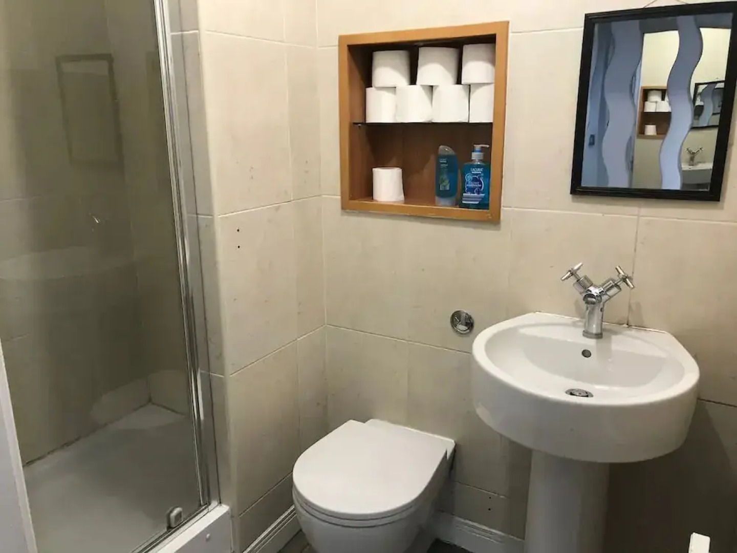 St James Apartment I