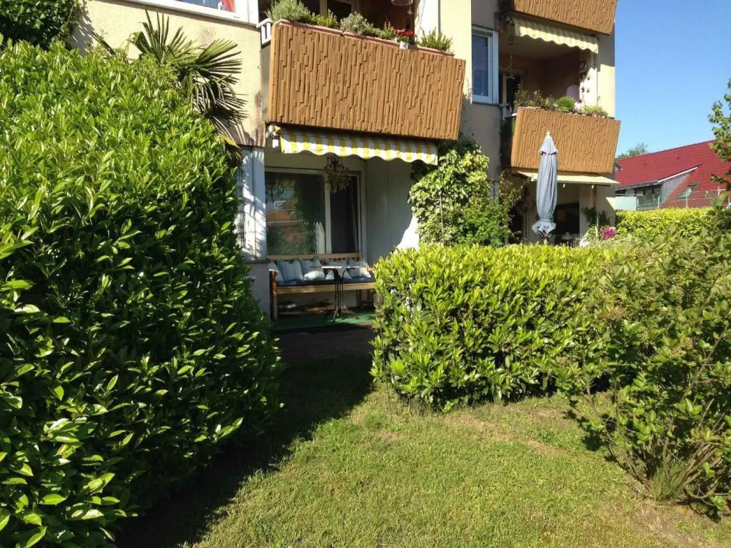 Himmelbett mit Seeblick