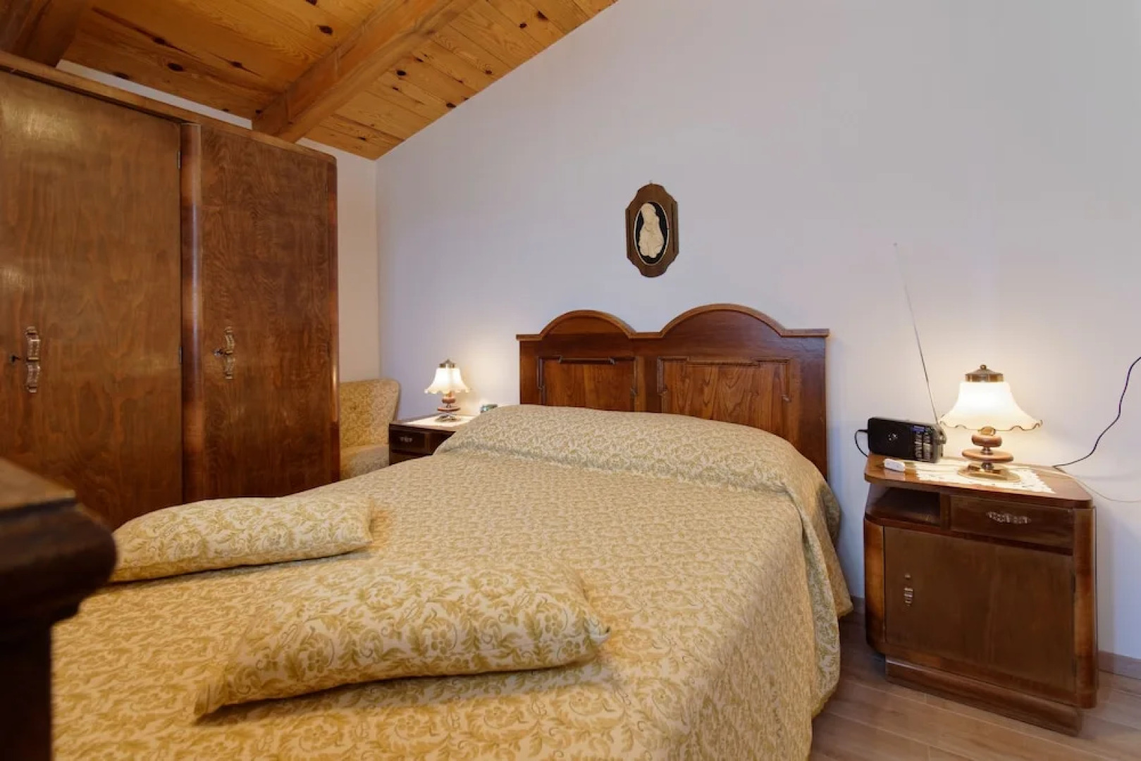 Casa Mira - Two Bedroom Holiday Home with Pool