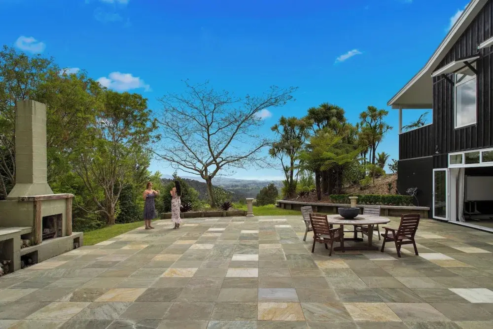 Woodhouse Mountain Lodge