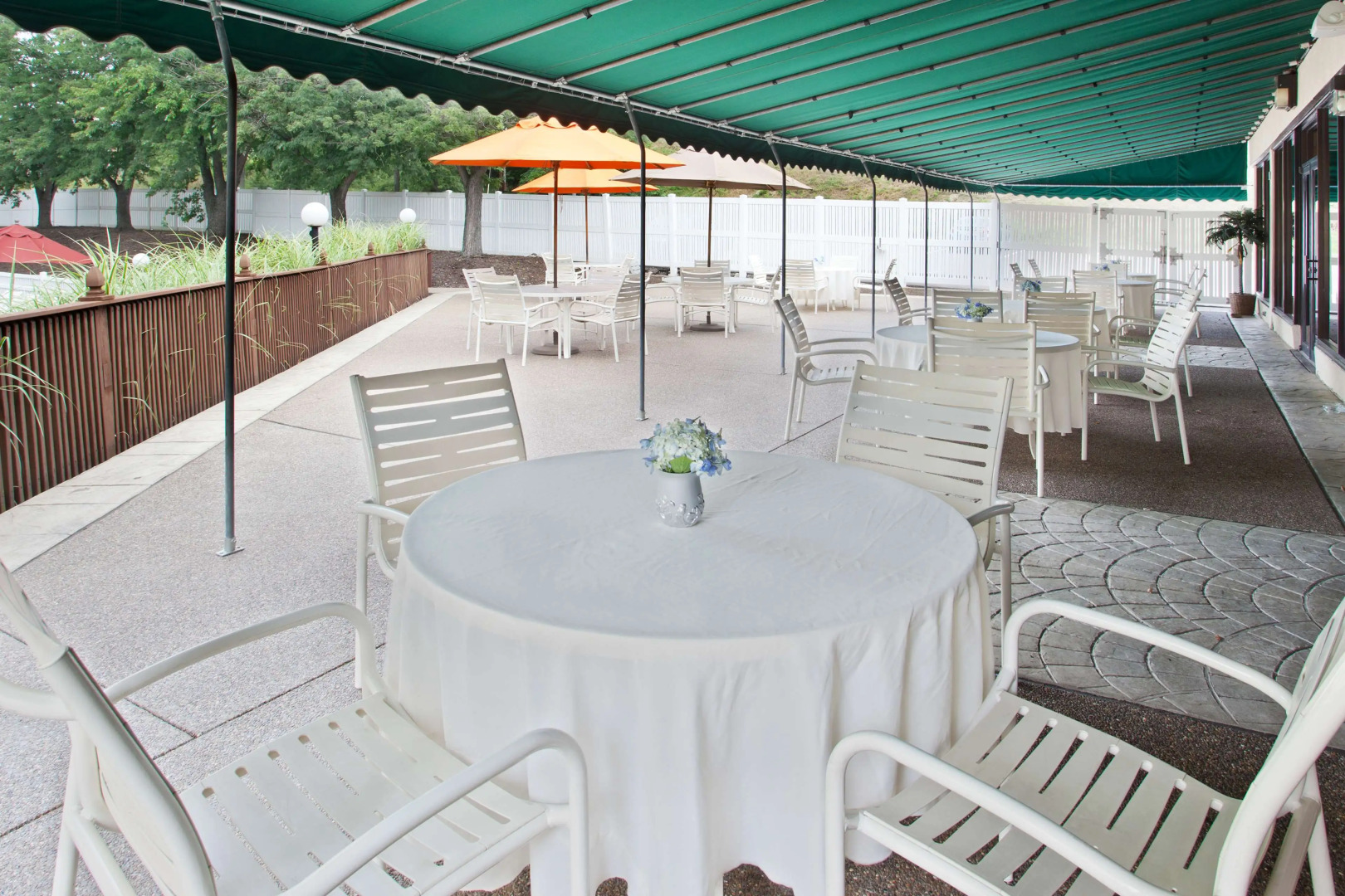 DoubleTree by Hilton Washington Meadow Lands Casino Area