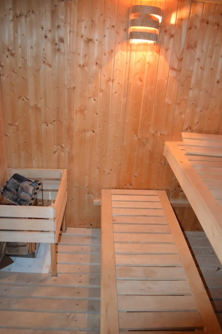 Die Burg Schöna - In a national park