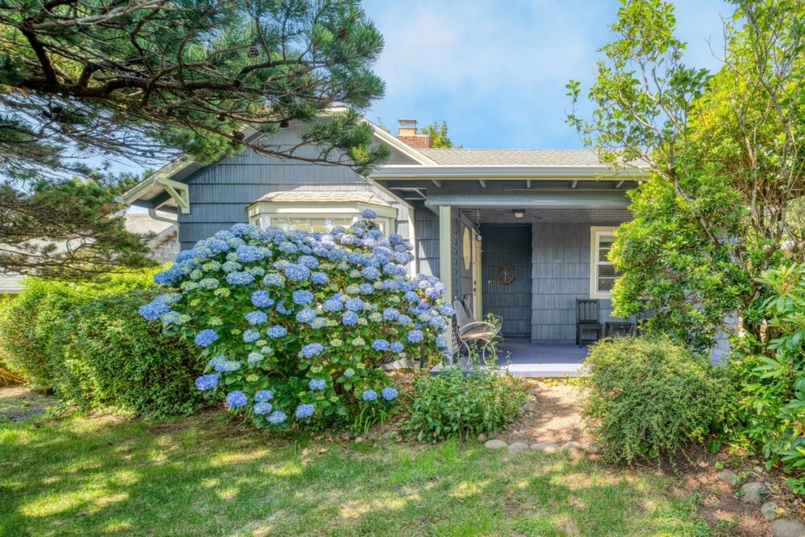 Shanks Lane SF 7 Beach Pines Bungalow