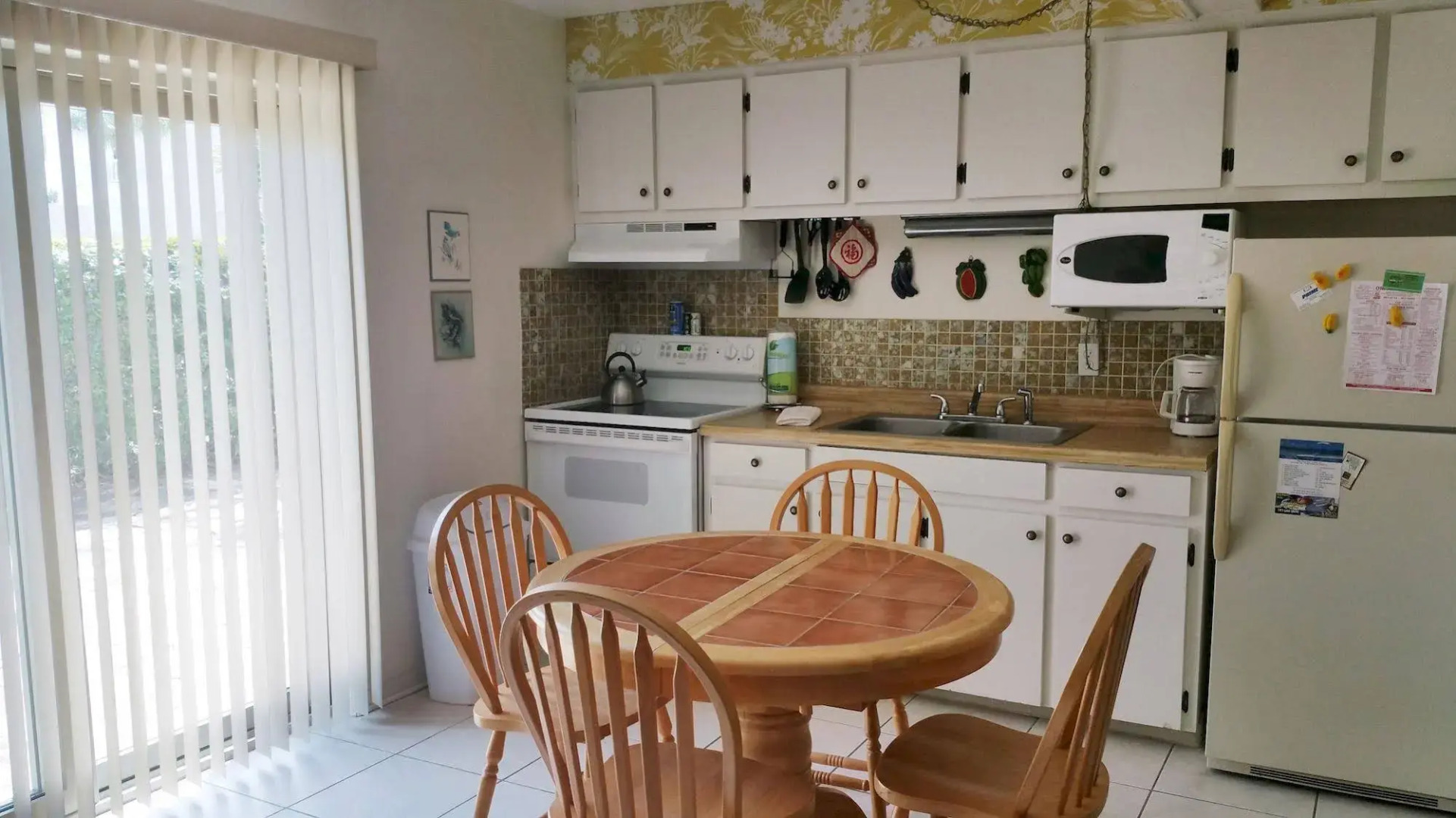 Friendly Native Beach Resort