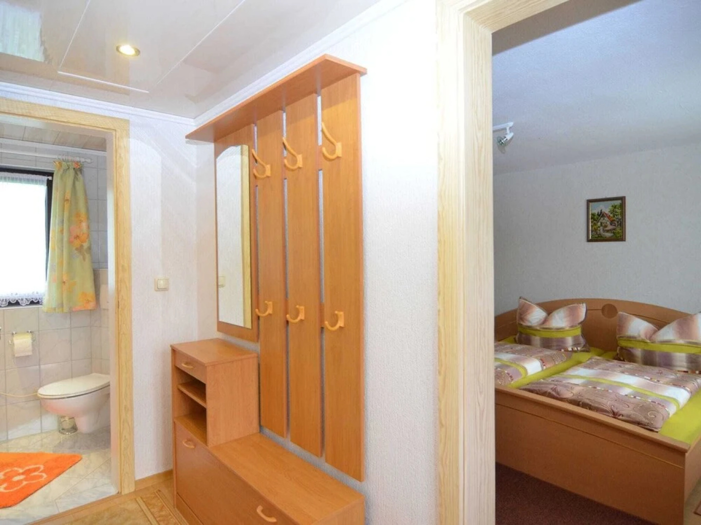 Small Holiday Home with Large Garden near Czech Border