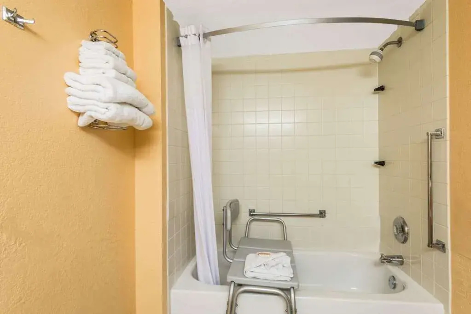 Days Inn Hurstbourne