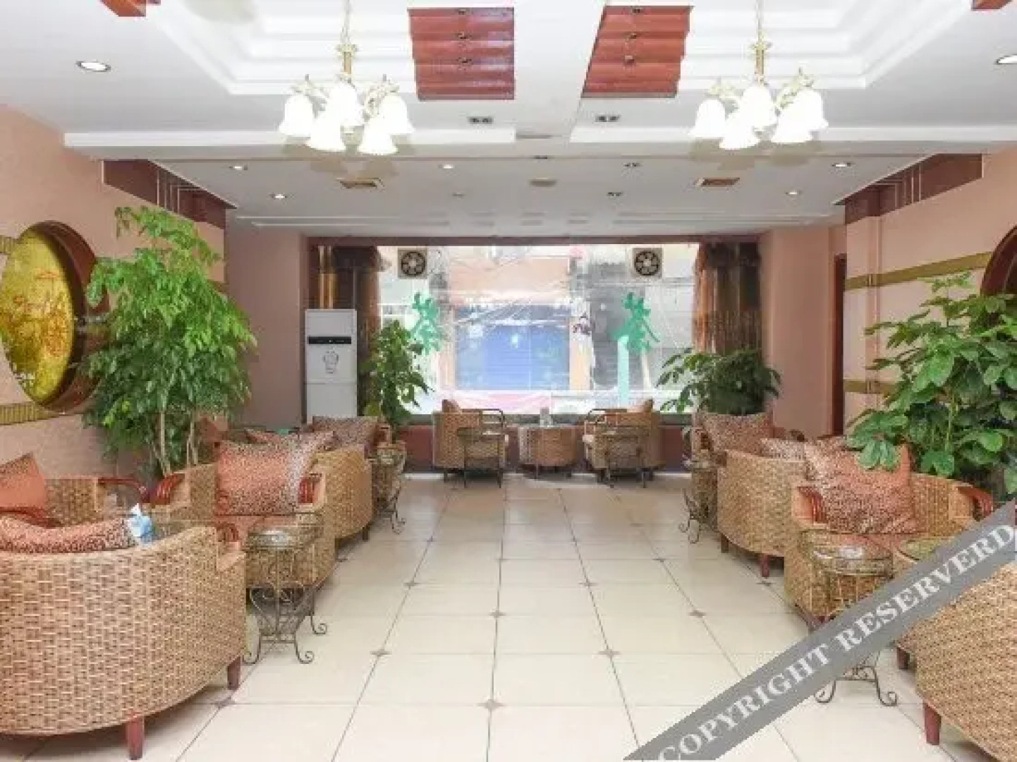 Tiange Theme Hotel (Jianzhong Branch)