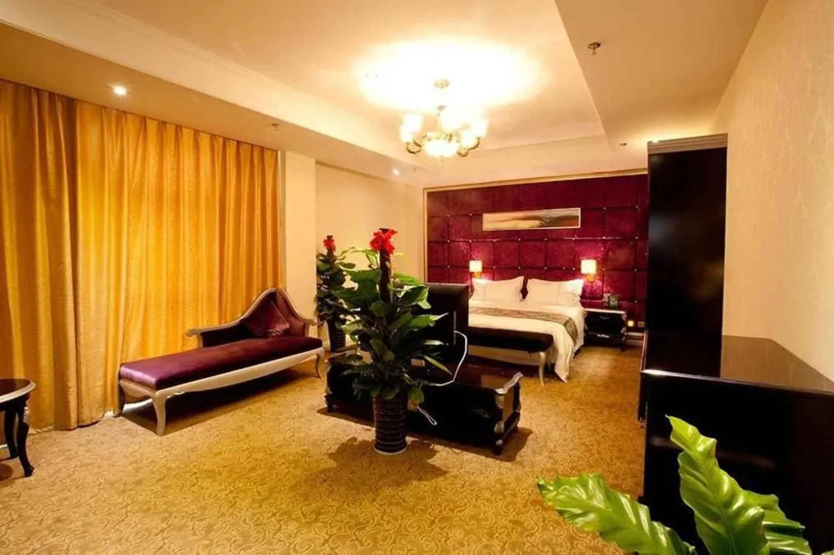 Shengfeite Garden Hotel