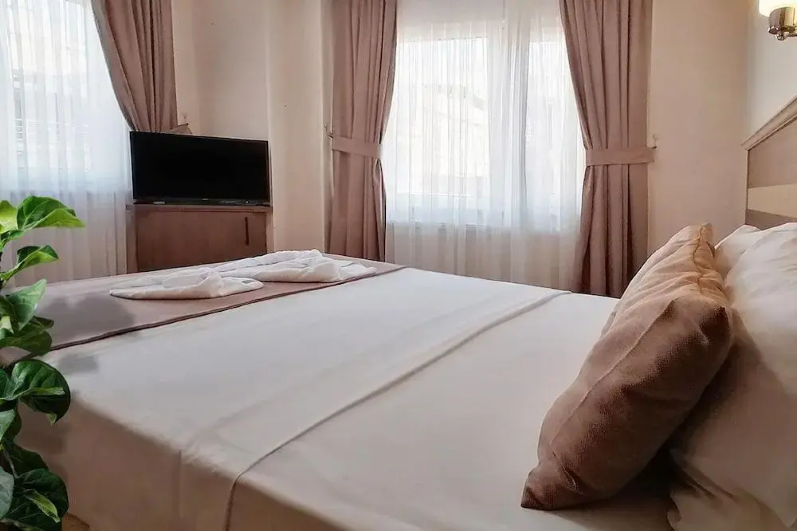 Sembol Hotel