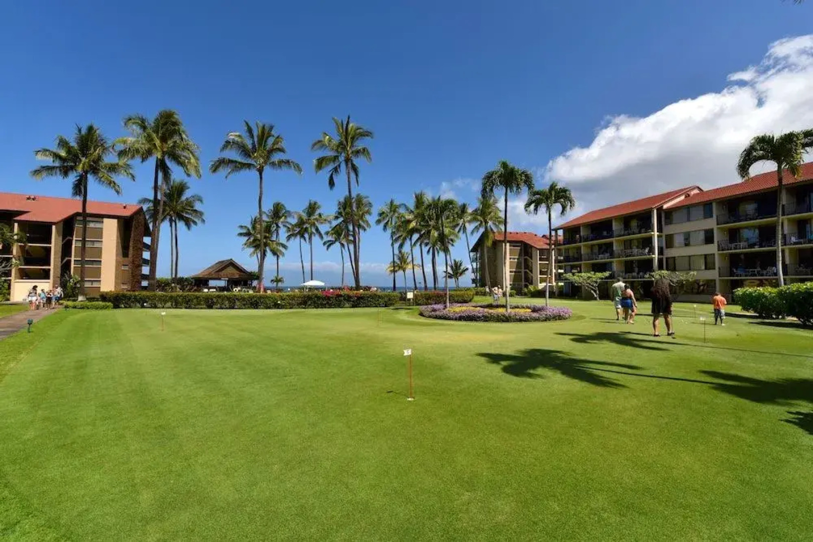 Papakea G301 by RedAwning