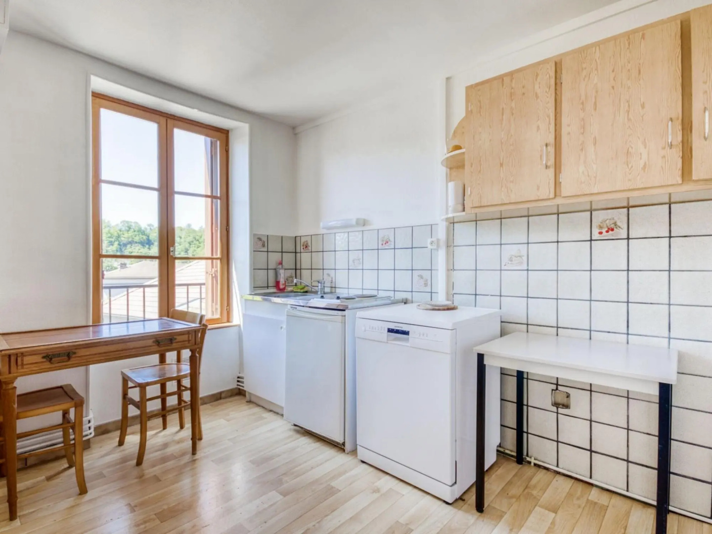 Lovely Cottage in Pontgibaud with Garden Near Lake