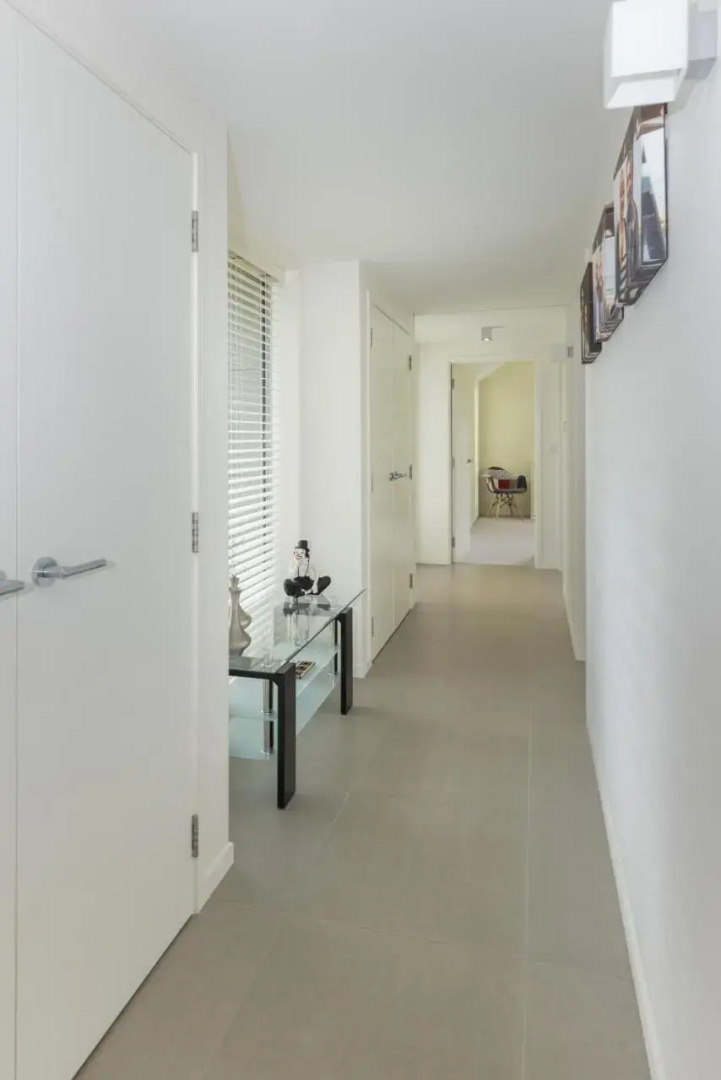 The Lakehouse - Cromwell Holiday Home