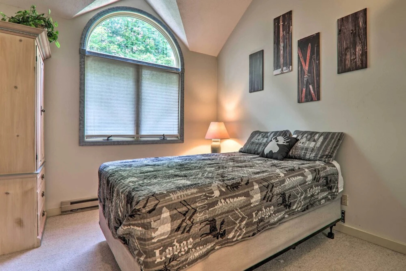 Charming Lake Harmony Townhouse w/ Balcony!