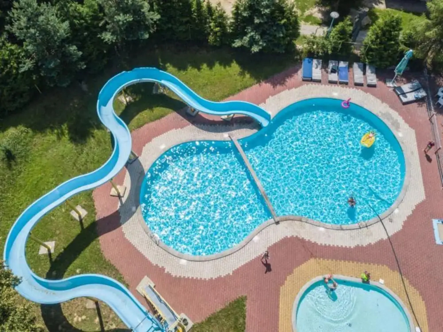 Snug Mobile Home in Januv Dul Bohemian With Pool