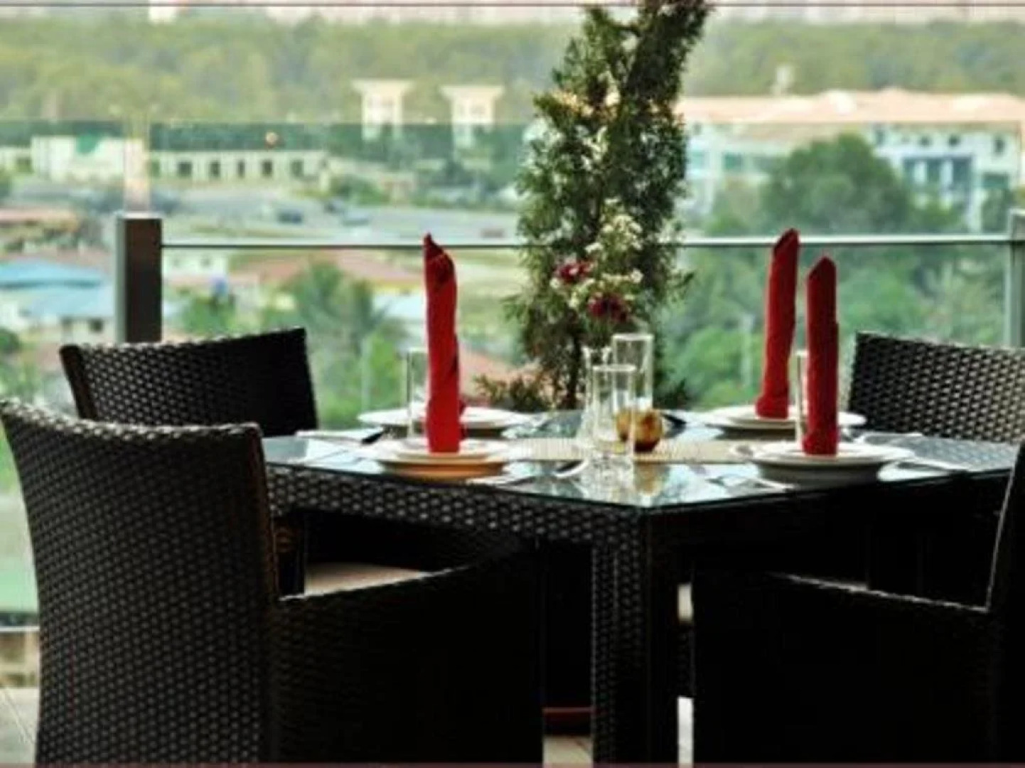 Courtyard Hotel @ 1Borneo