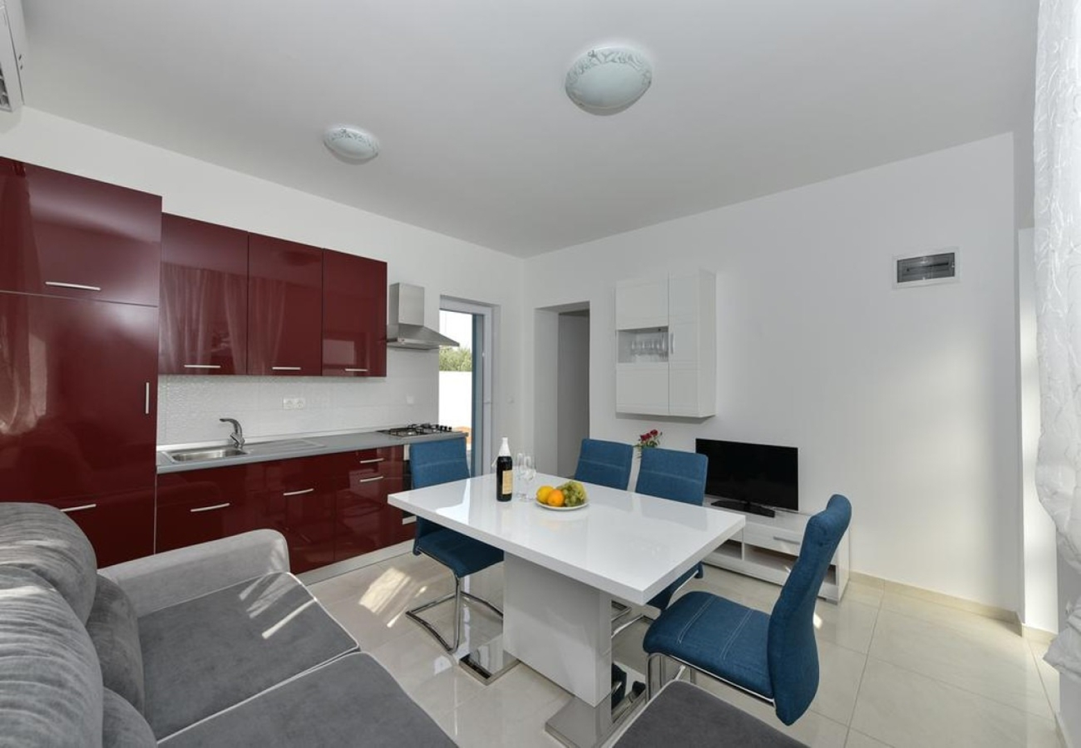 Holiday house Ani 1 - with pool : Privlaka, Zadar riviera