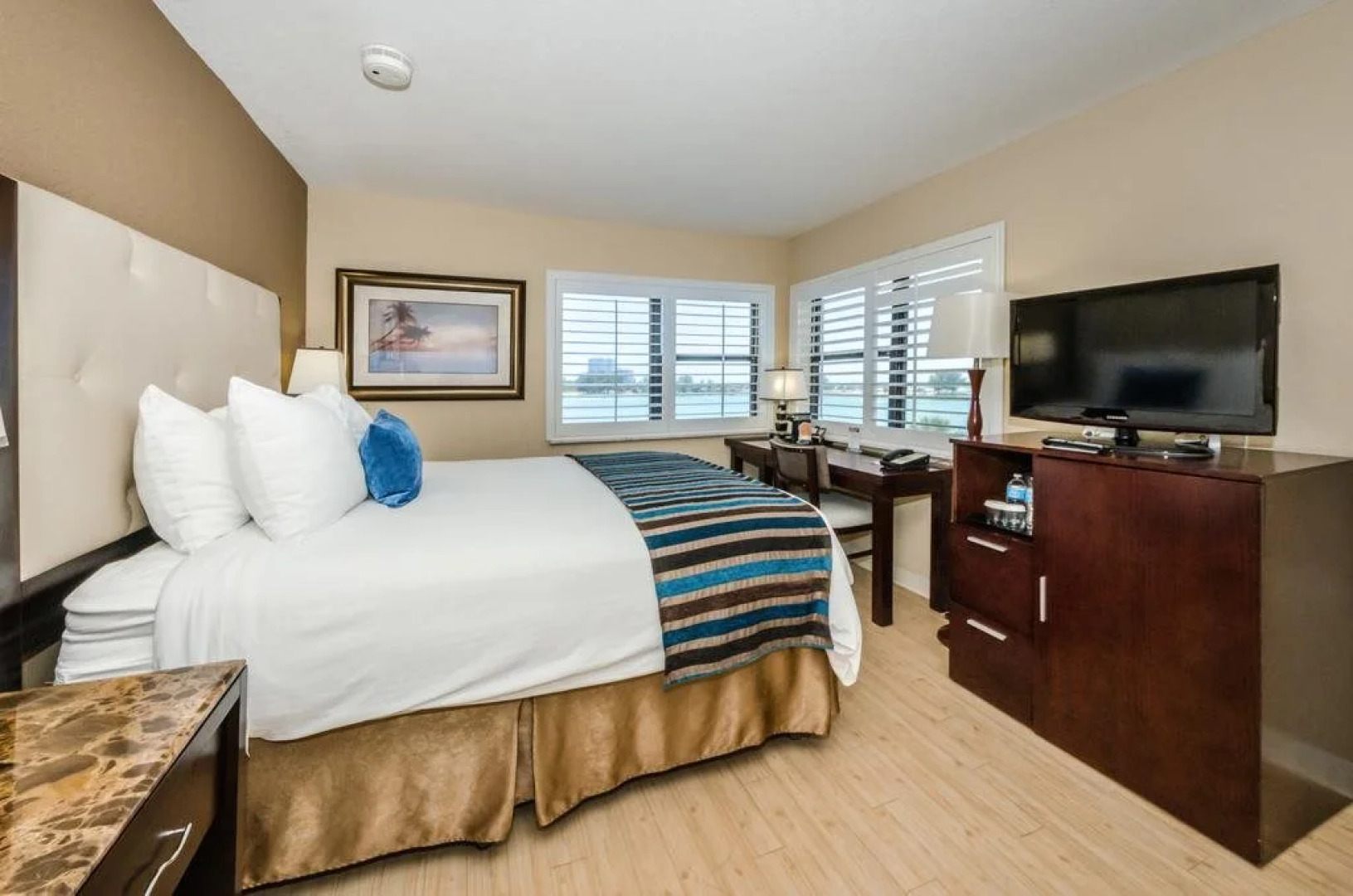 DreamView Beachfront Hotel & Resort