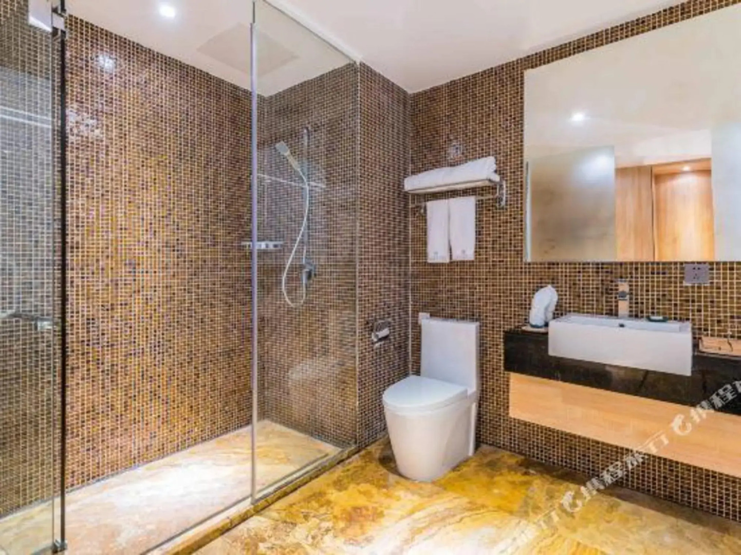 Jinxuan Chanyun Holiday Hotel (Sihui Zhenshan Avenue)