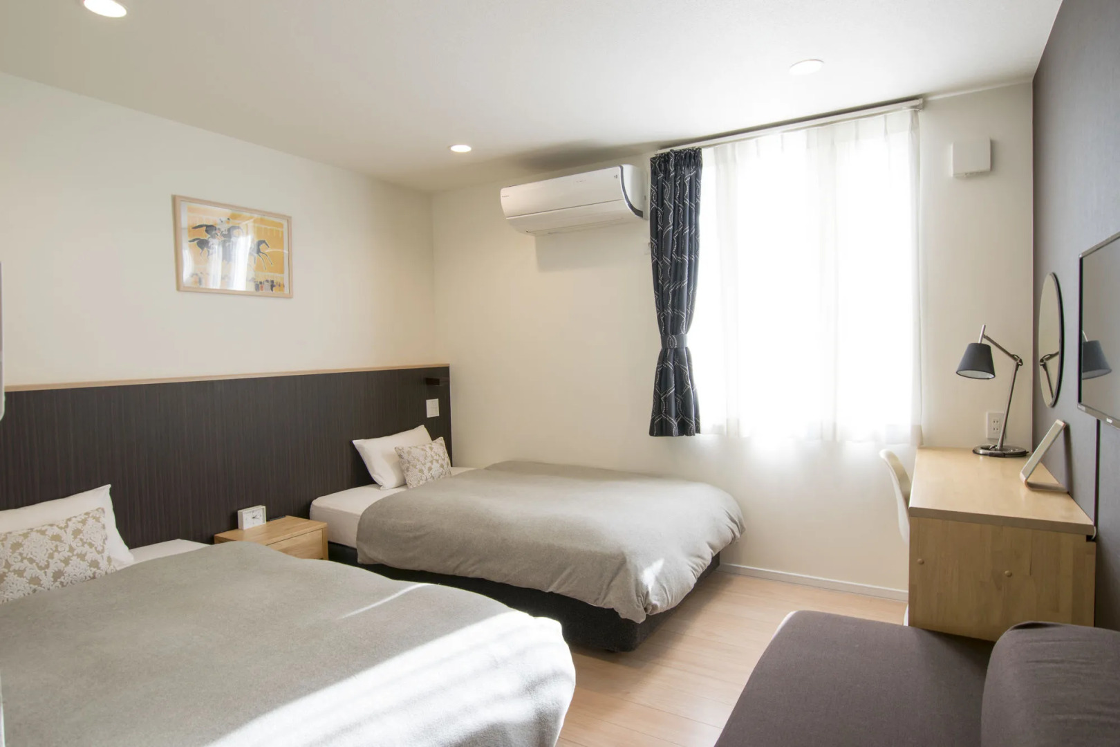 North Gate Inn Abira