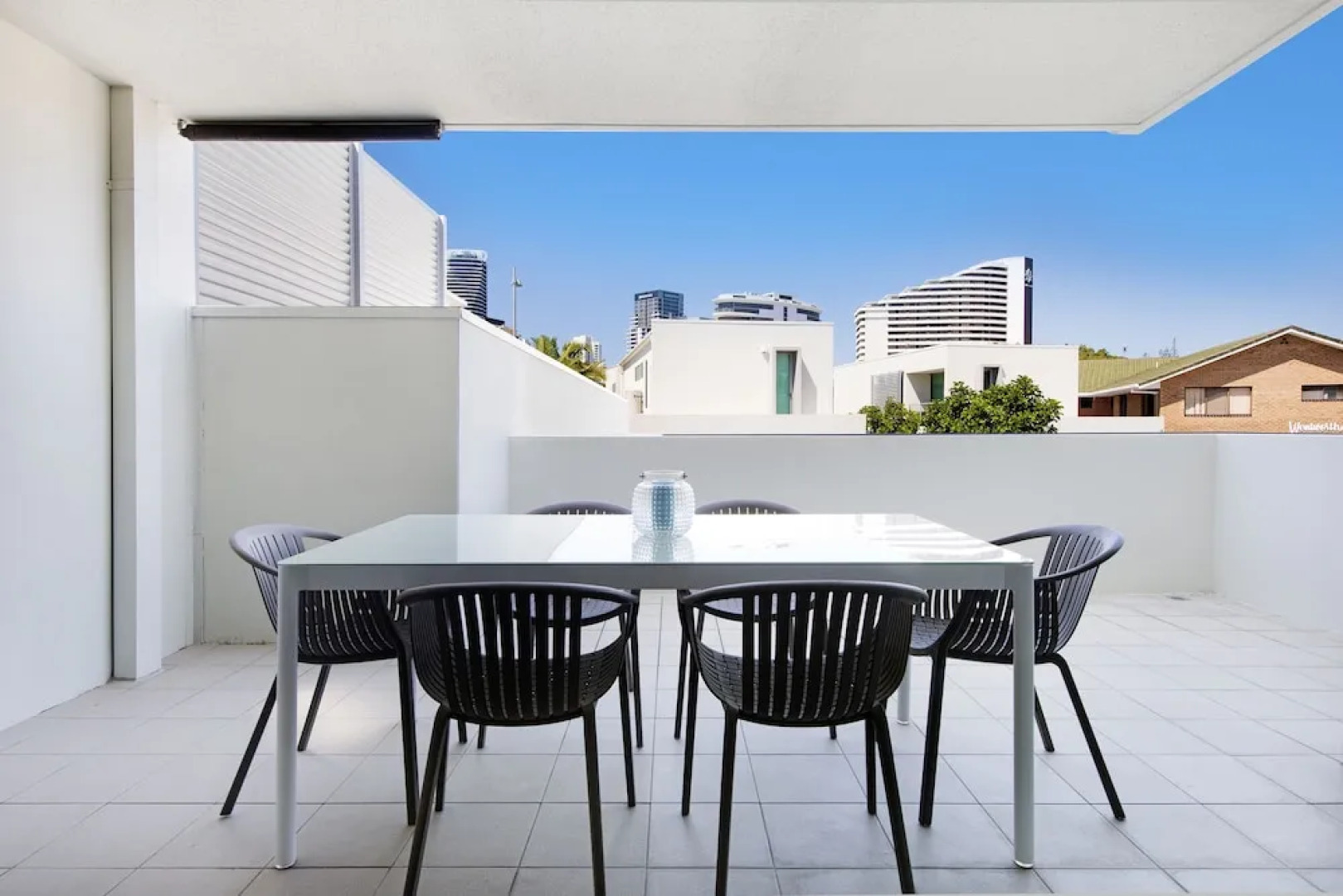 Boutique Broadbeach Living Near Convention Centre