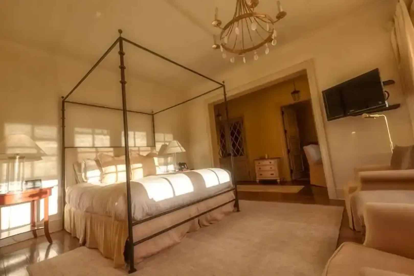 LX1 Chateau D' Renaitre Estate - Carmel-by-the-sea