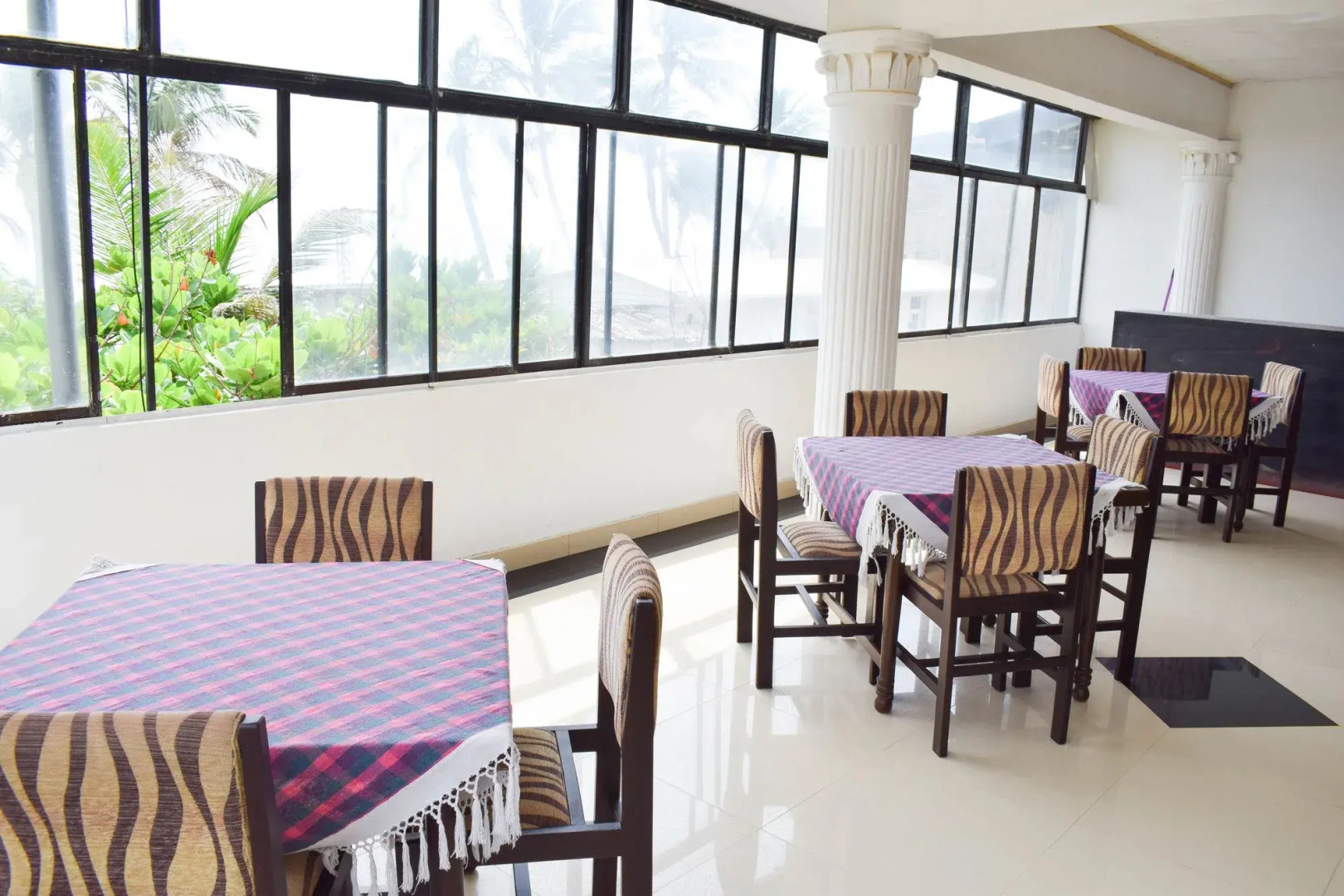 Yoho Menarigama Road