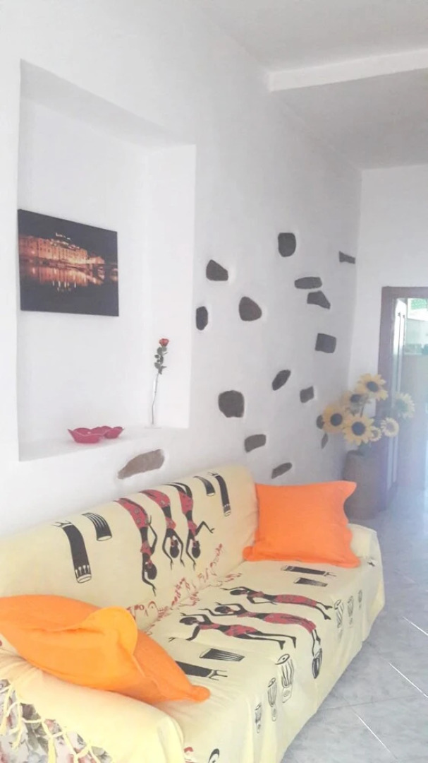 House With 2 Bedrooms in Sennariolo, With Furnished Terrace - 12 km Fr