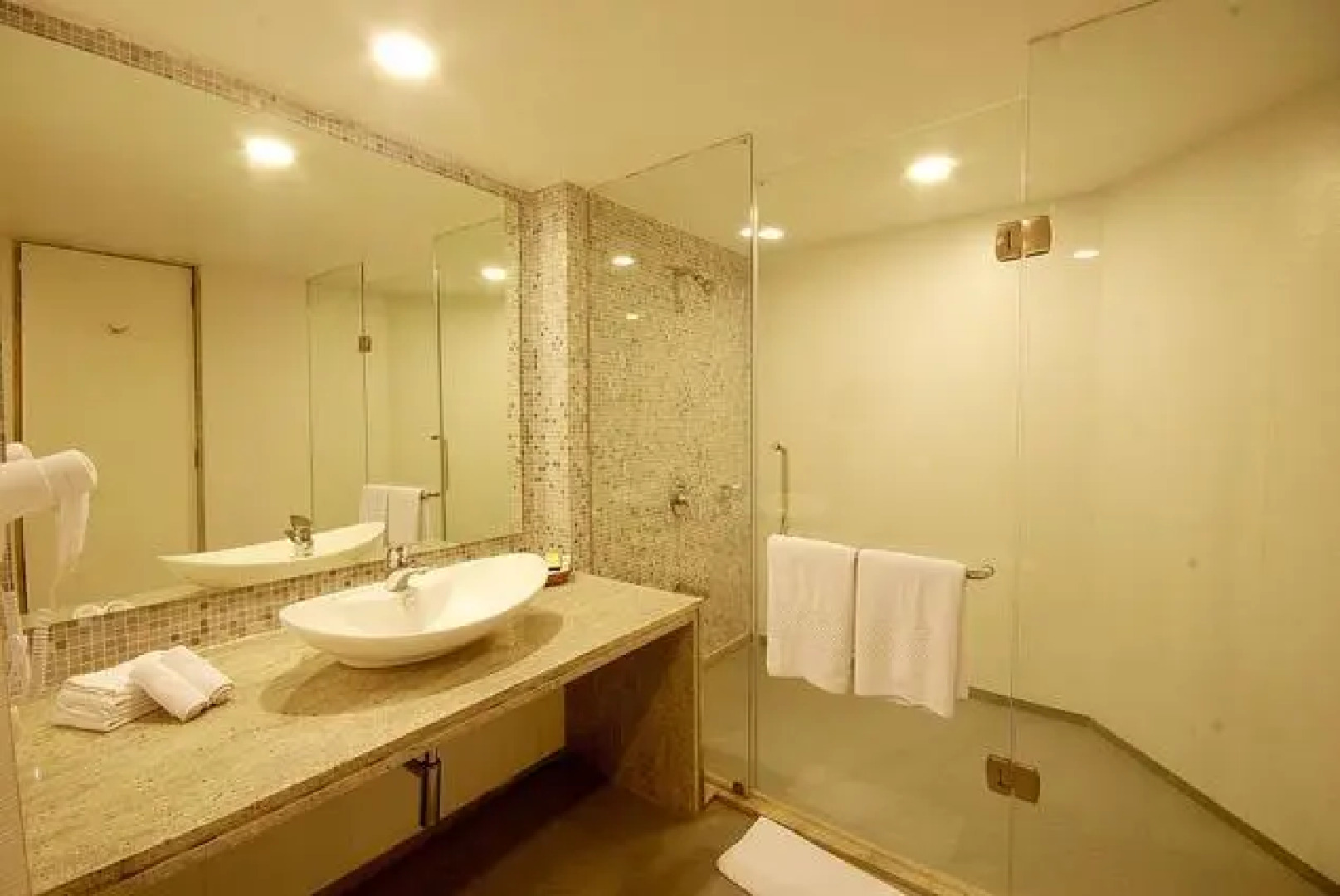 Seasons Hotel - Rajkot