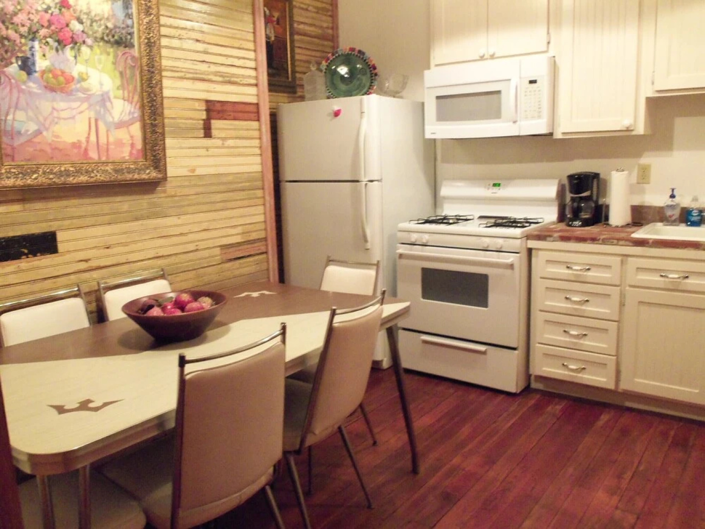 The Main Street Hotel