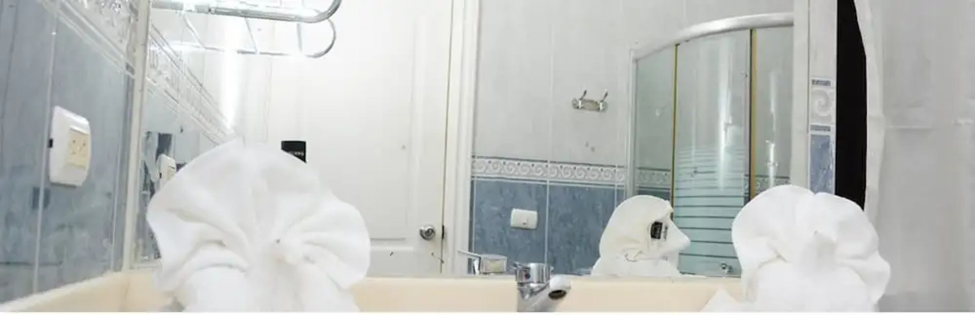 Casa con Piscina y Vigilancia 24H