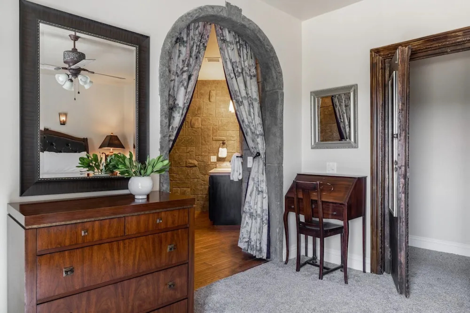 Wilson Creek Manor By Avantstay Sleeps 10! Amazing Estate w/ Pool & Game Room