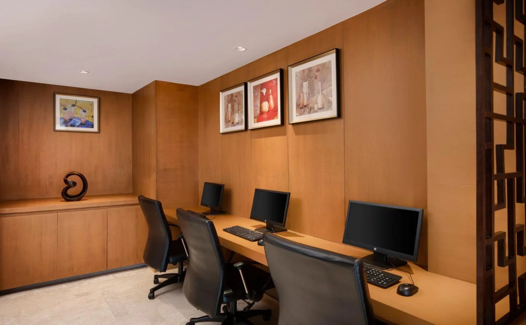 Holiday Inn Baguio City Centre