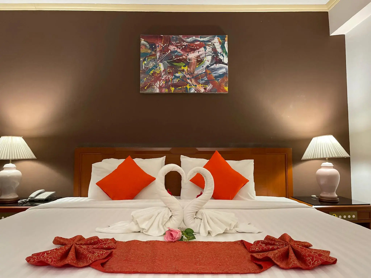 Songphanburi Hotel