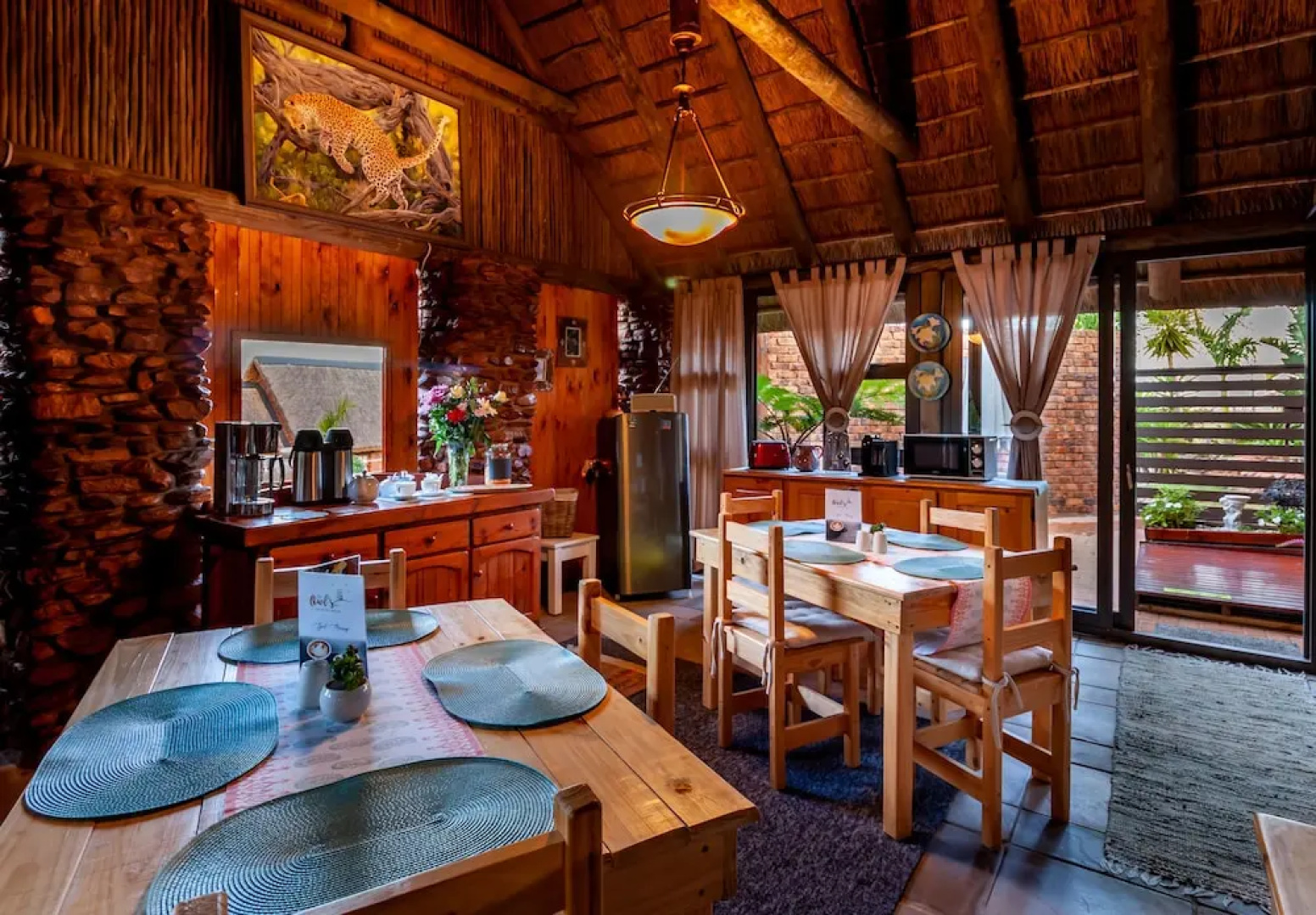 The Owls Inn Country Villa's