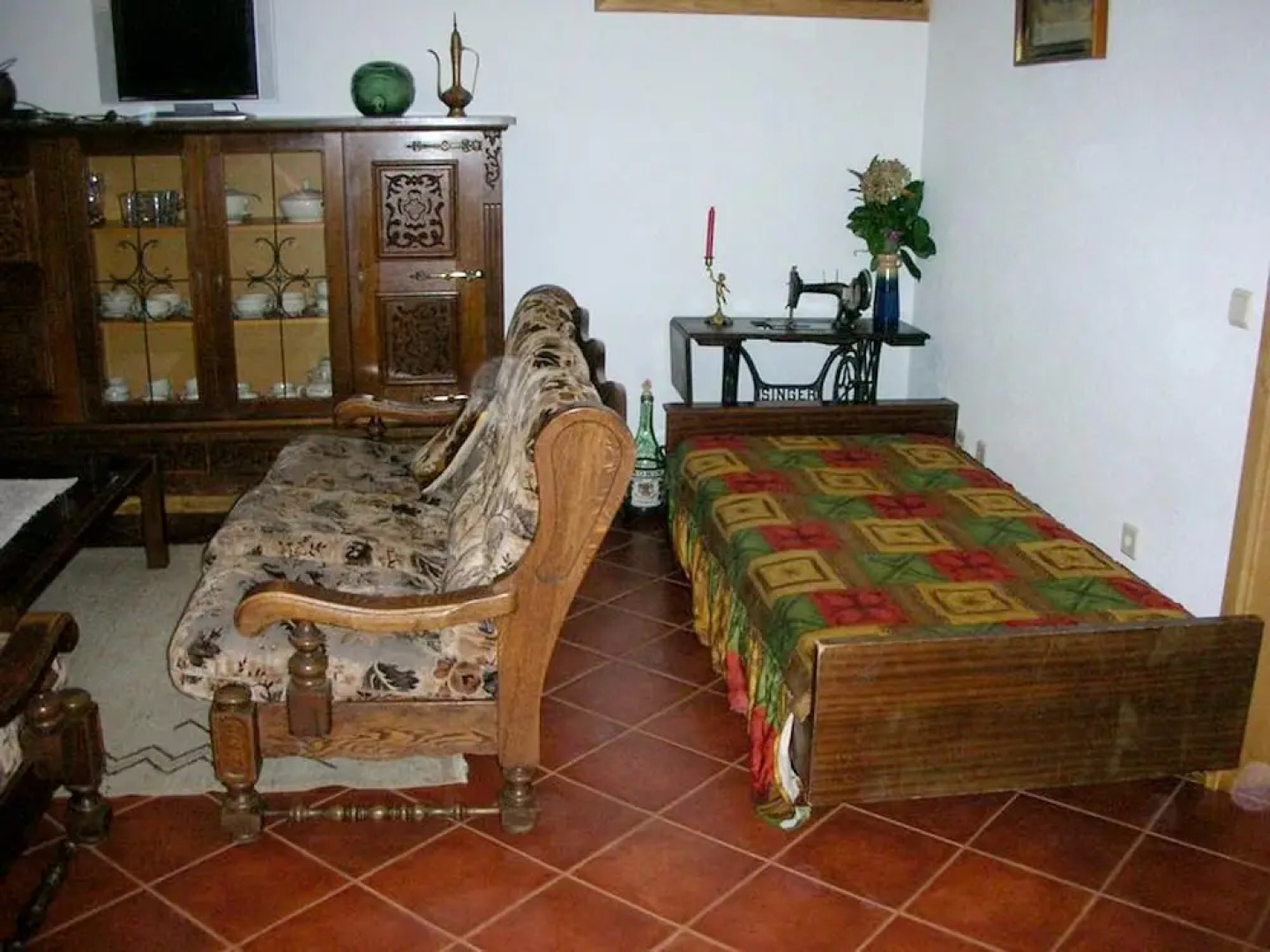 Villa With 2 Bedrooms in Pedraça, With Wonderful Mountain View, Shared Pool, Enclosed Garden