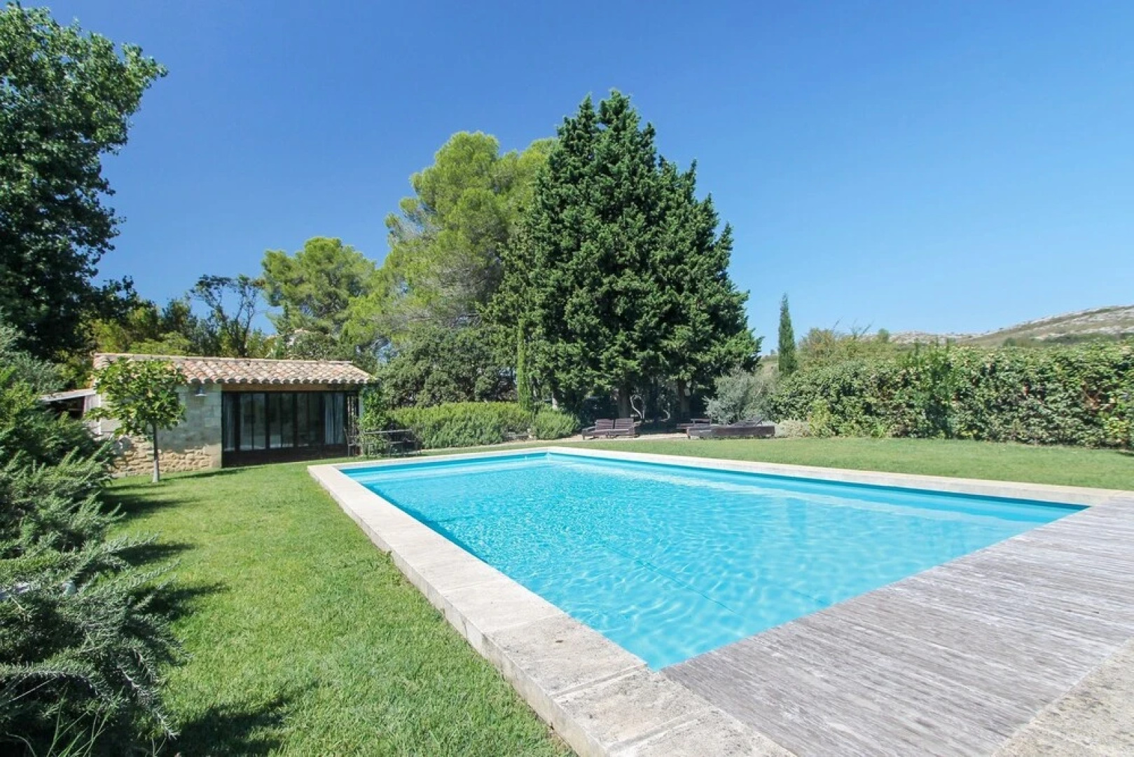 Villa With 4 Bedrooms in Maussane-les-alpilles, With Wonderful Mountai