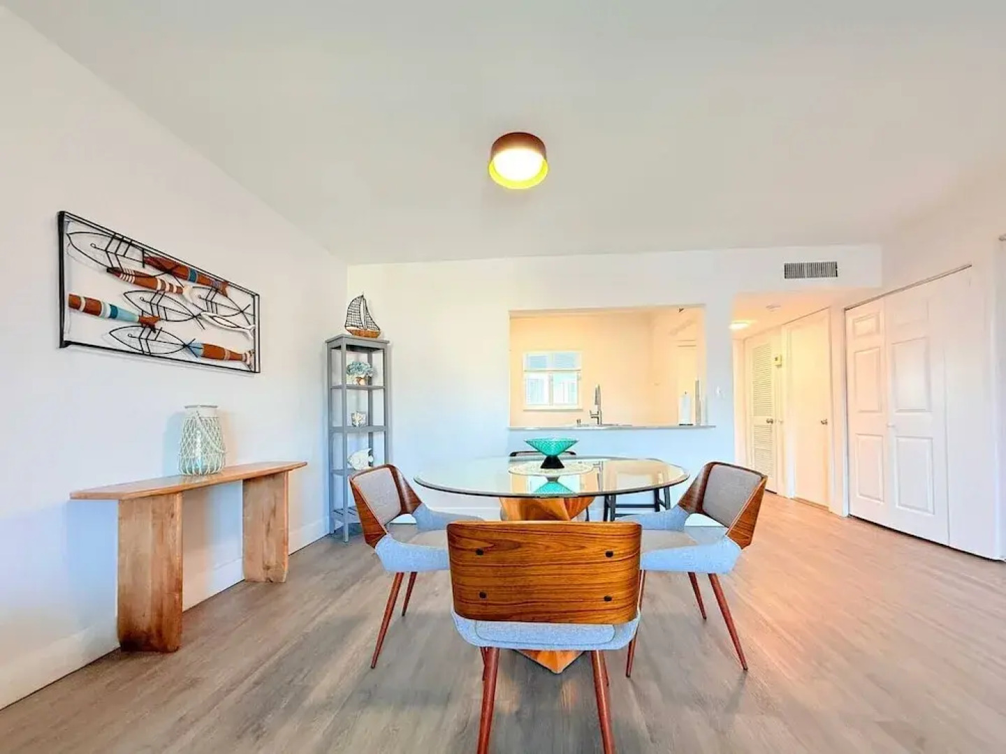 Top Location Waterfront Balcony Dream