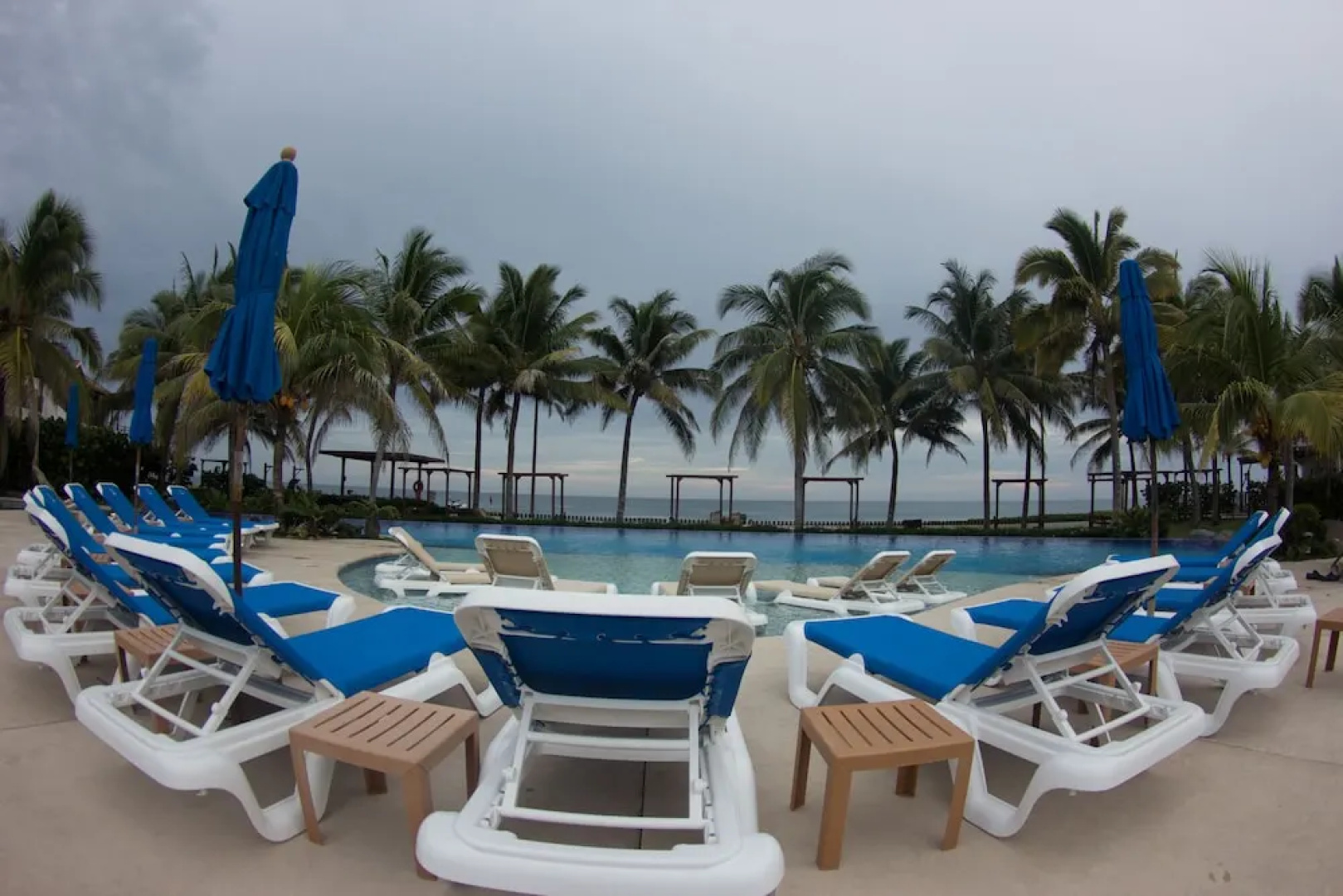 Luxury Villas Monterrico