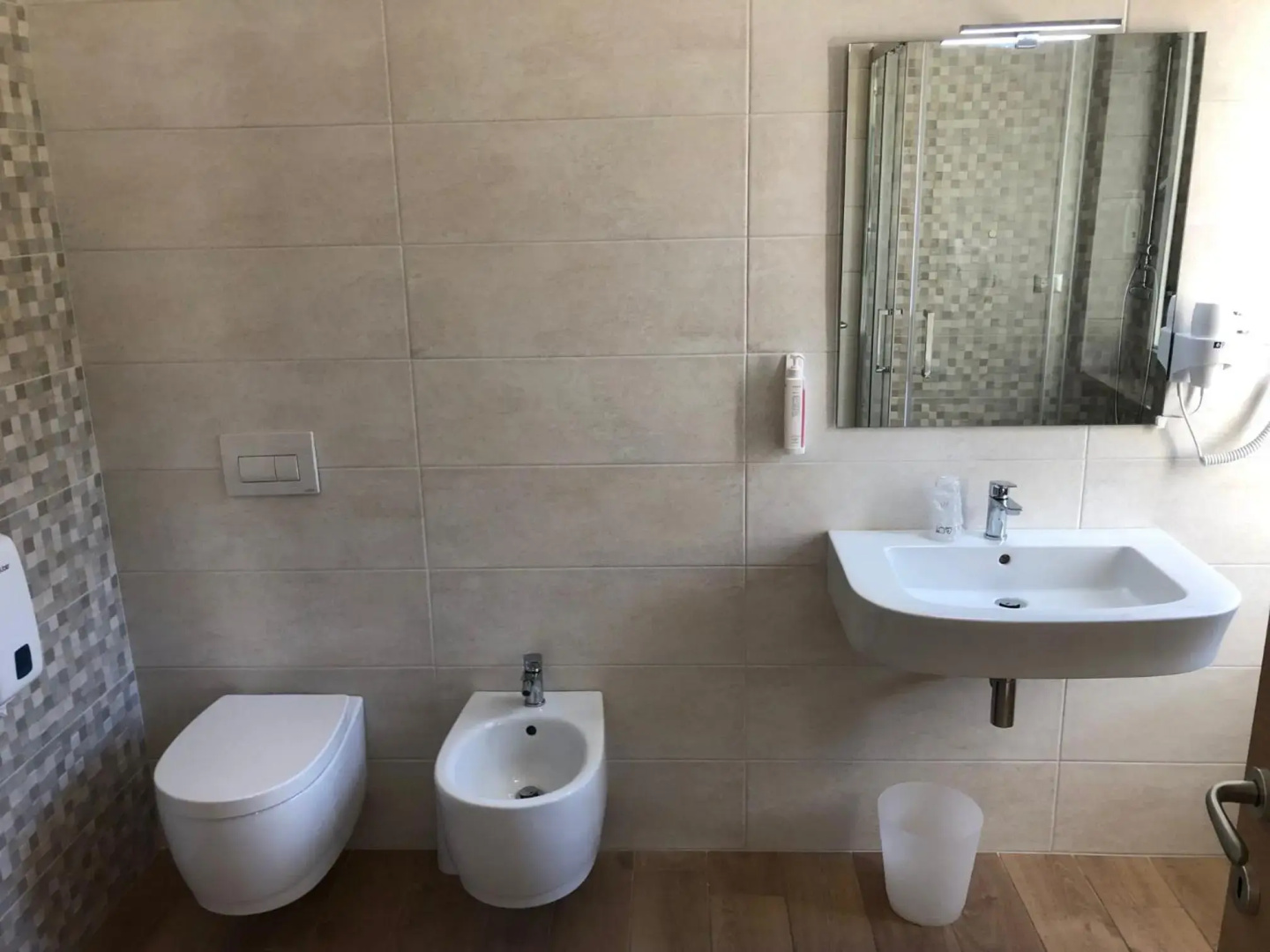 Hotel Porta Rivera