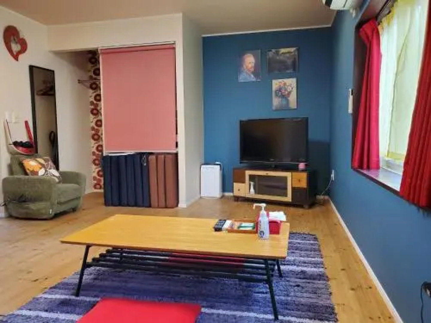 Mrs. Maroulla's HOUSE