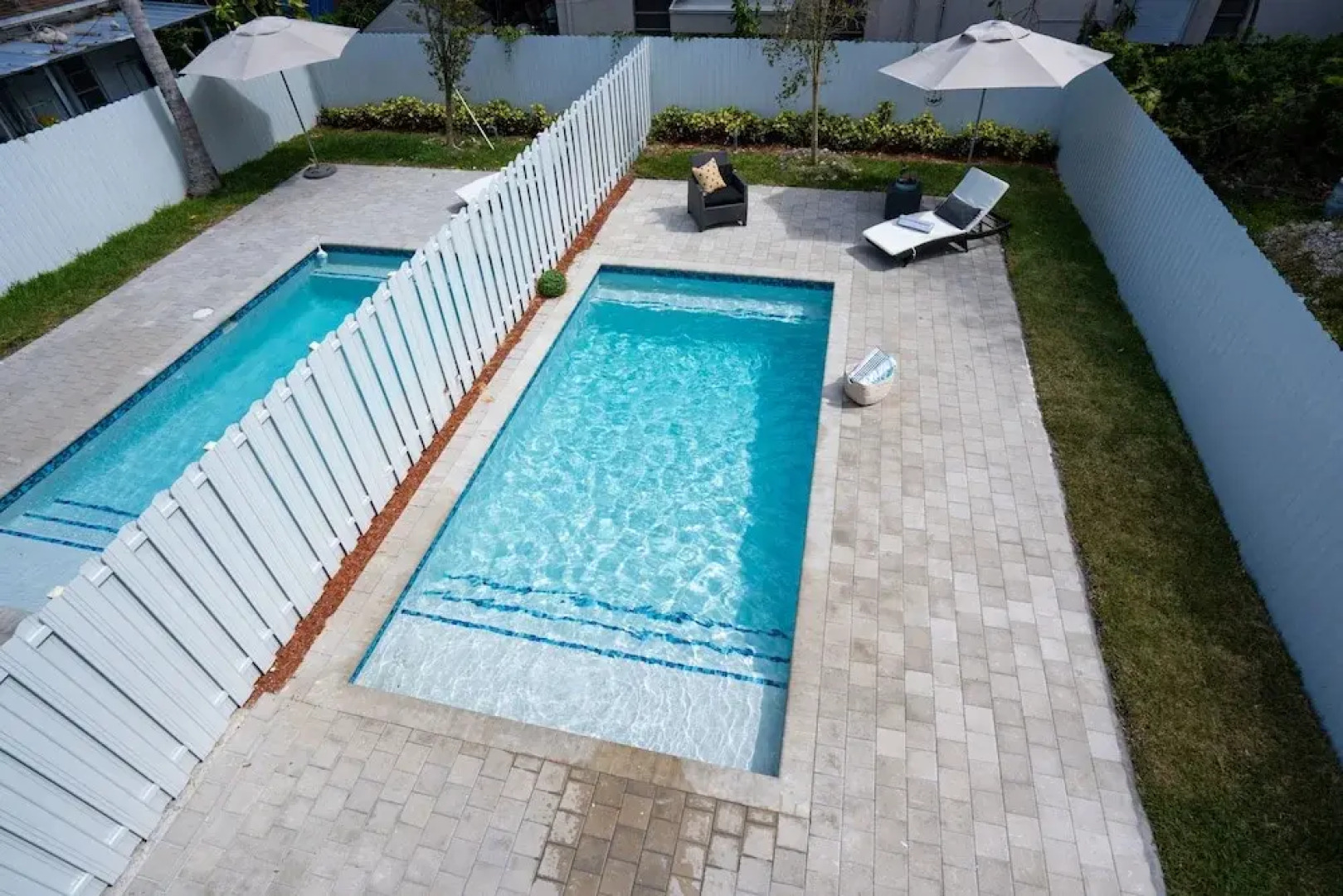 4BR Pool Townhome Duplex by Jos17