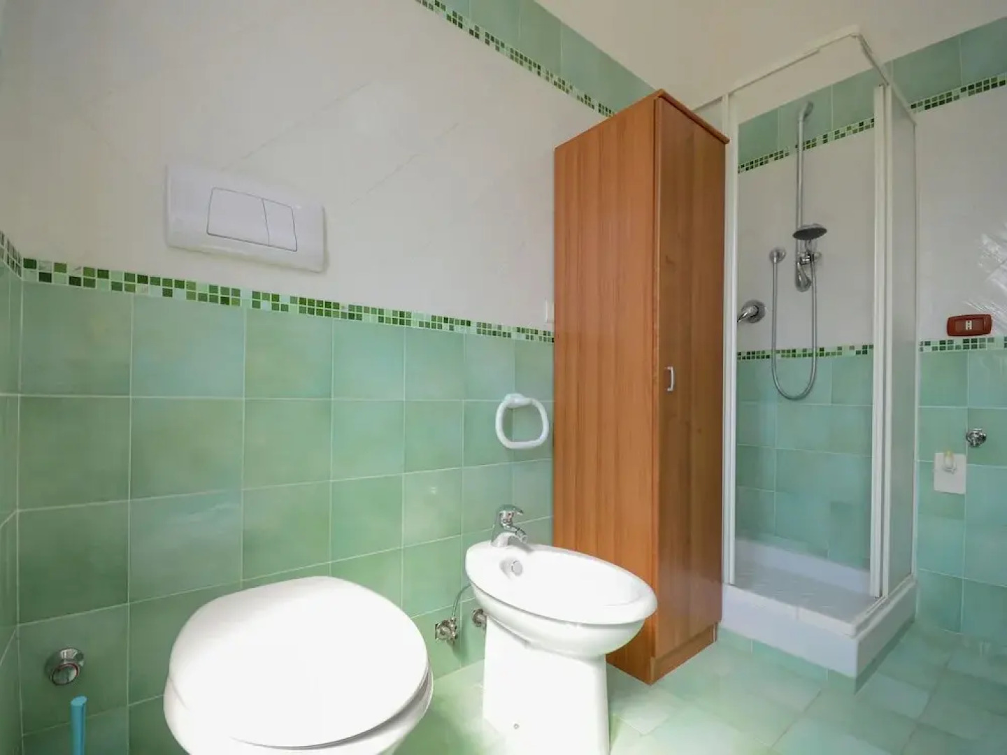 Apartment With Lovely Pool