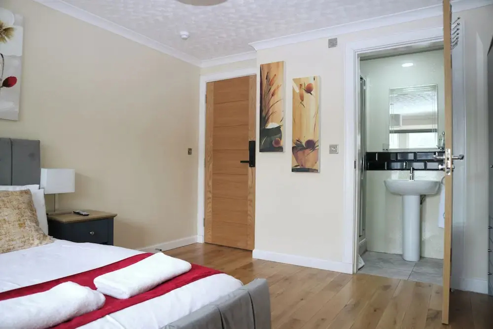 Tranent Bridge House - 6 Bedroom Retreat