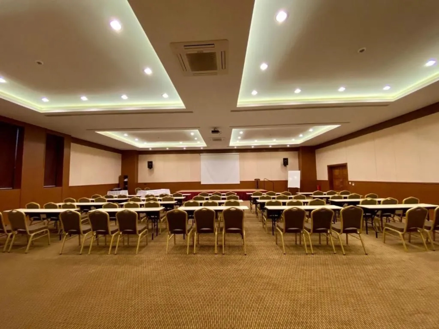 Perissia Hotel & Convention Center