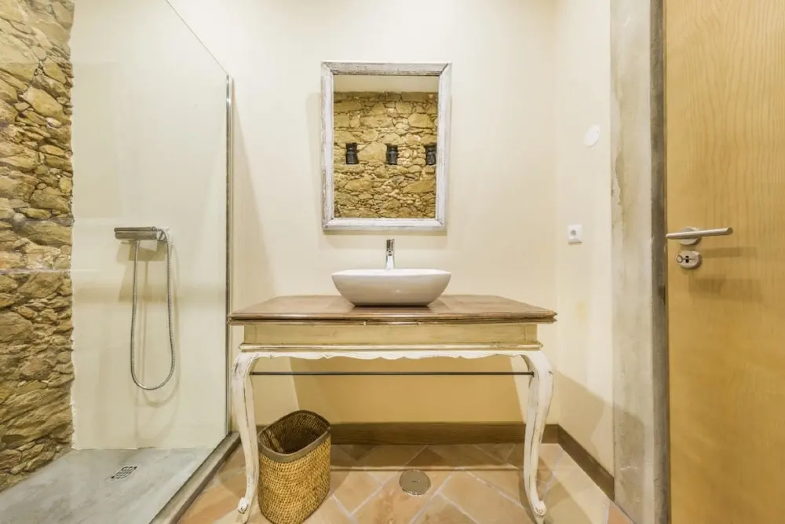 Villa With 4 Bedrooms in Quelfes, With Wonderful sea View, Pool Access