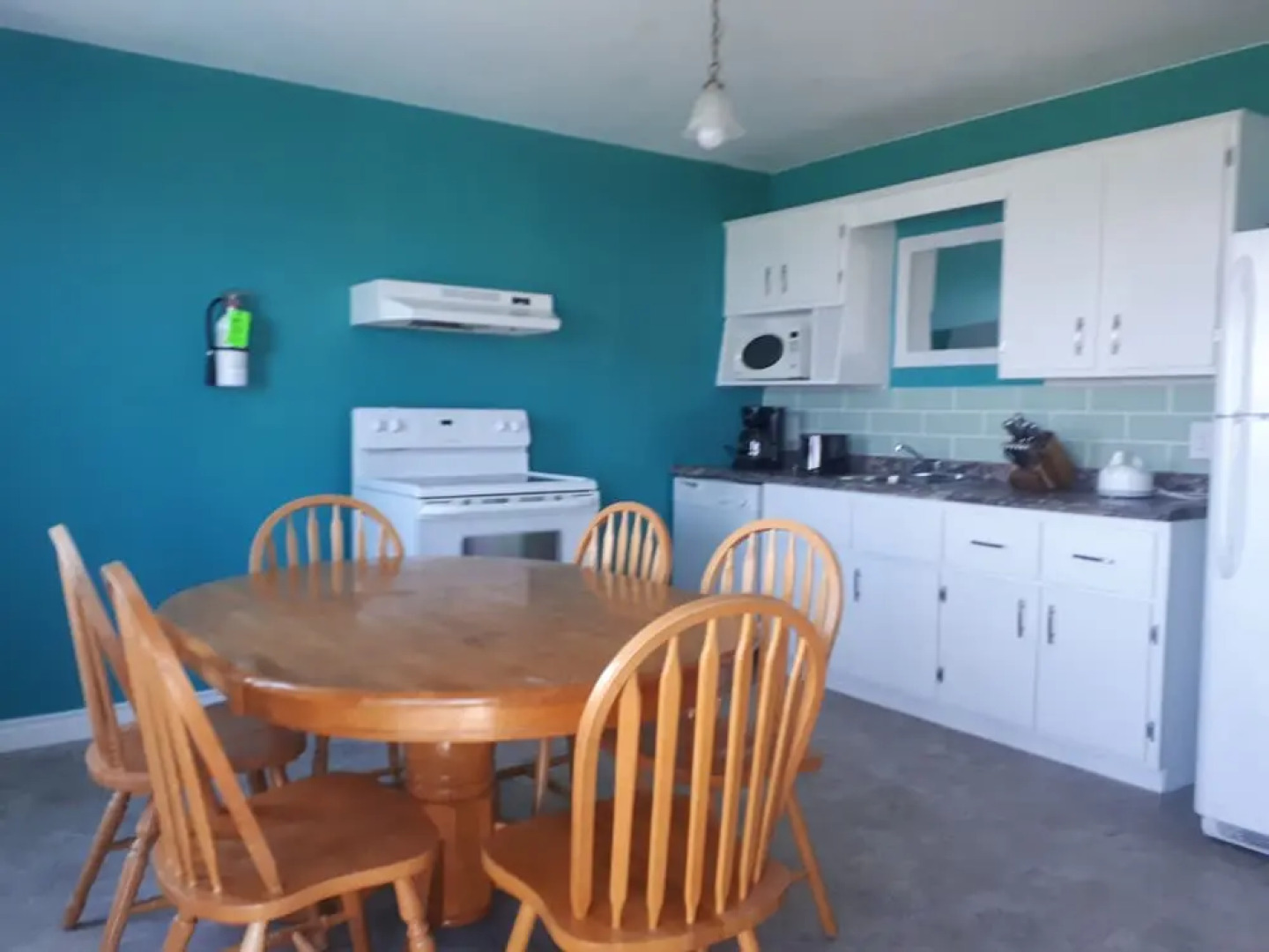 John B's Oceanfront Cottages